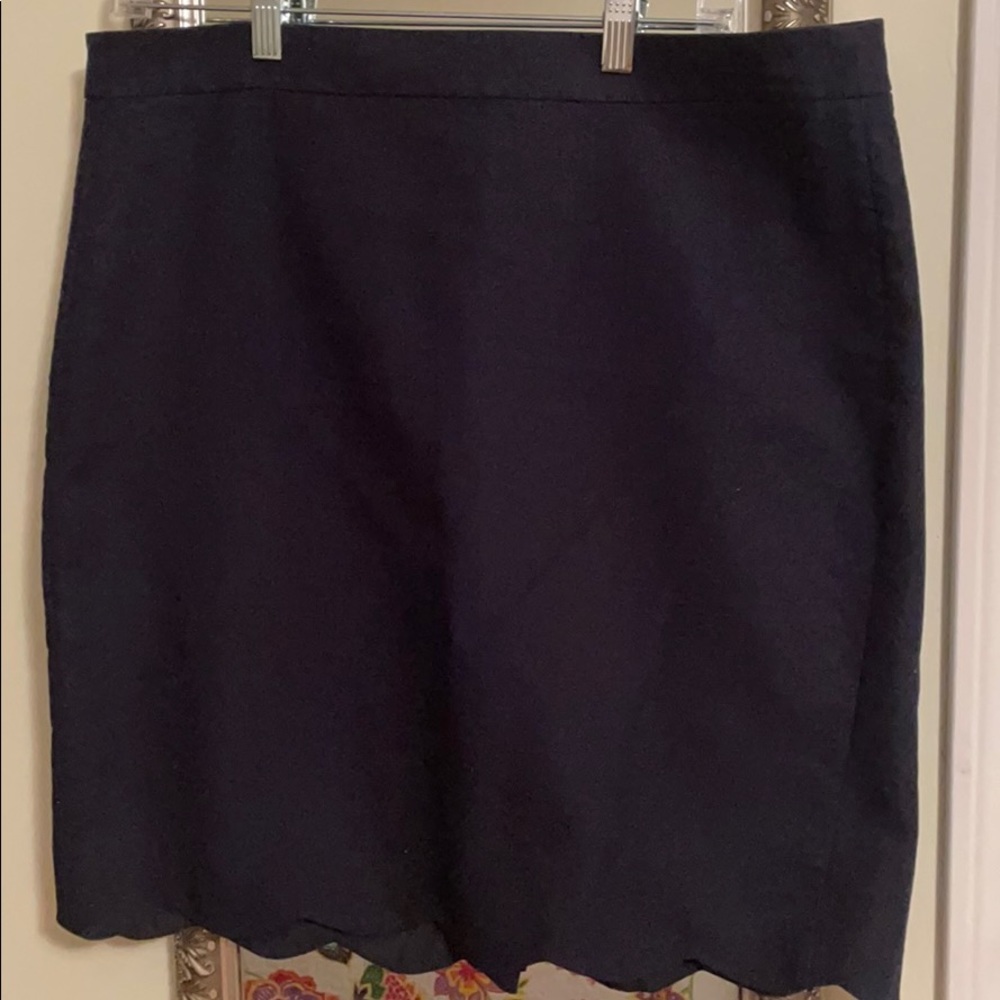 Navy Pencil Skirt with Scallop Hem - EUC